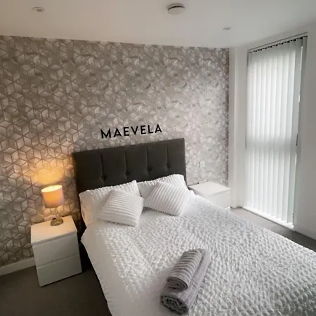Exceptional 2 Bed *